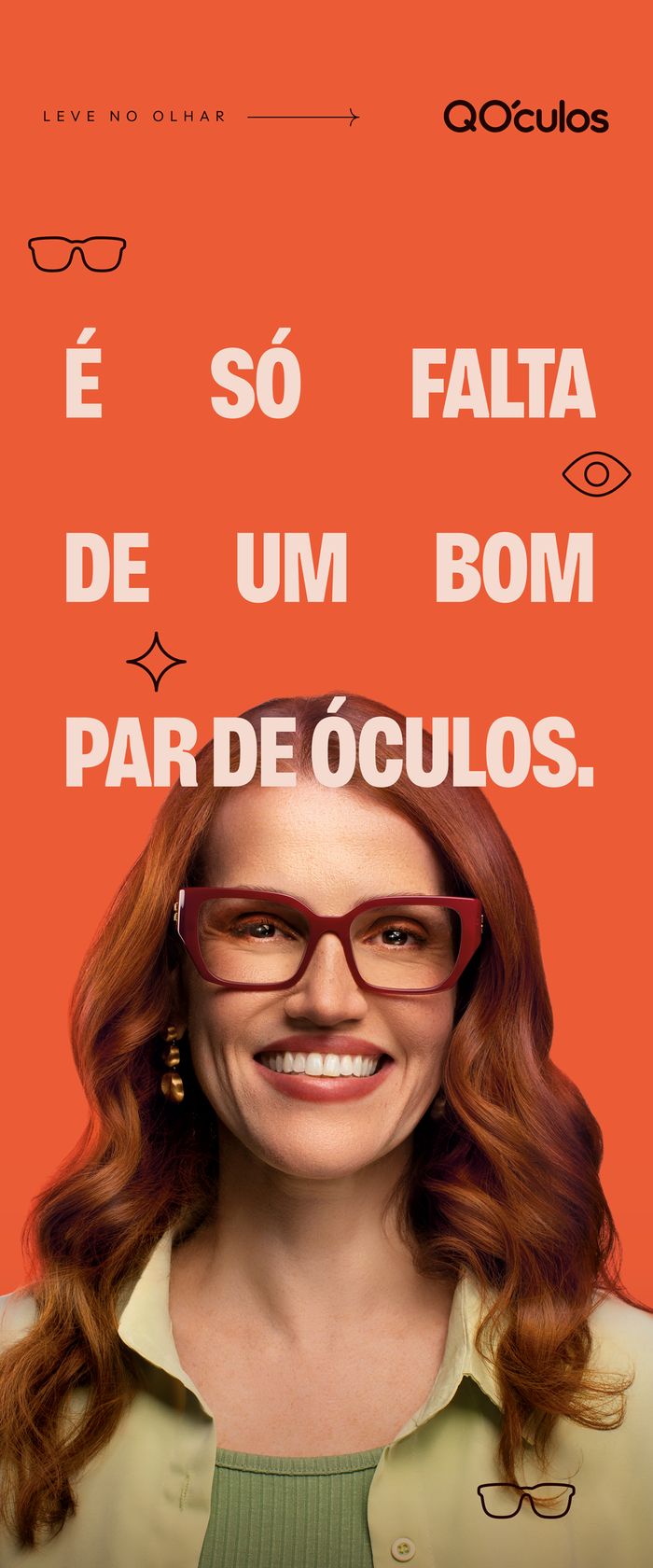 Bandeirola da QÓculos com a Maria Severa sorrindo de óculos e o título "É só falta de um bom par de óculos"